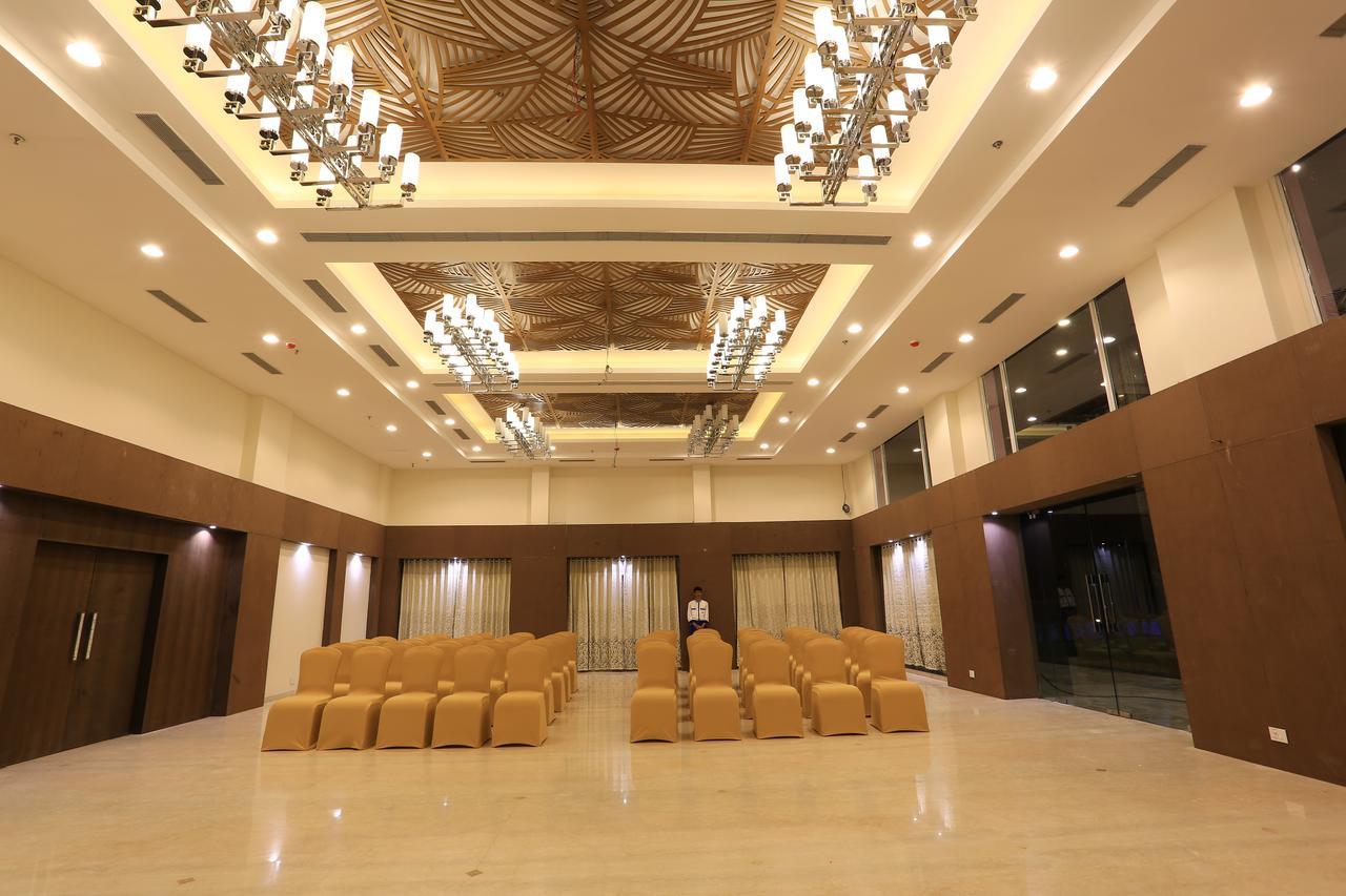 Nandan Kanan Hotel & Resort Sipra Exterior foto